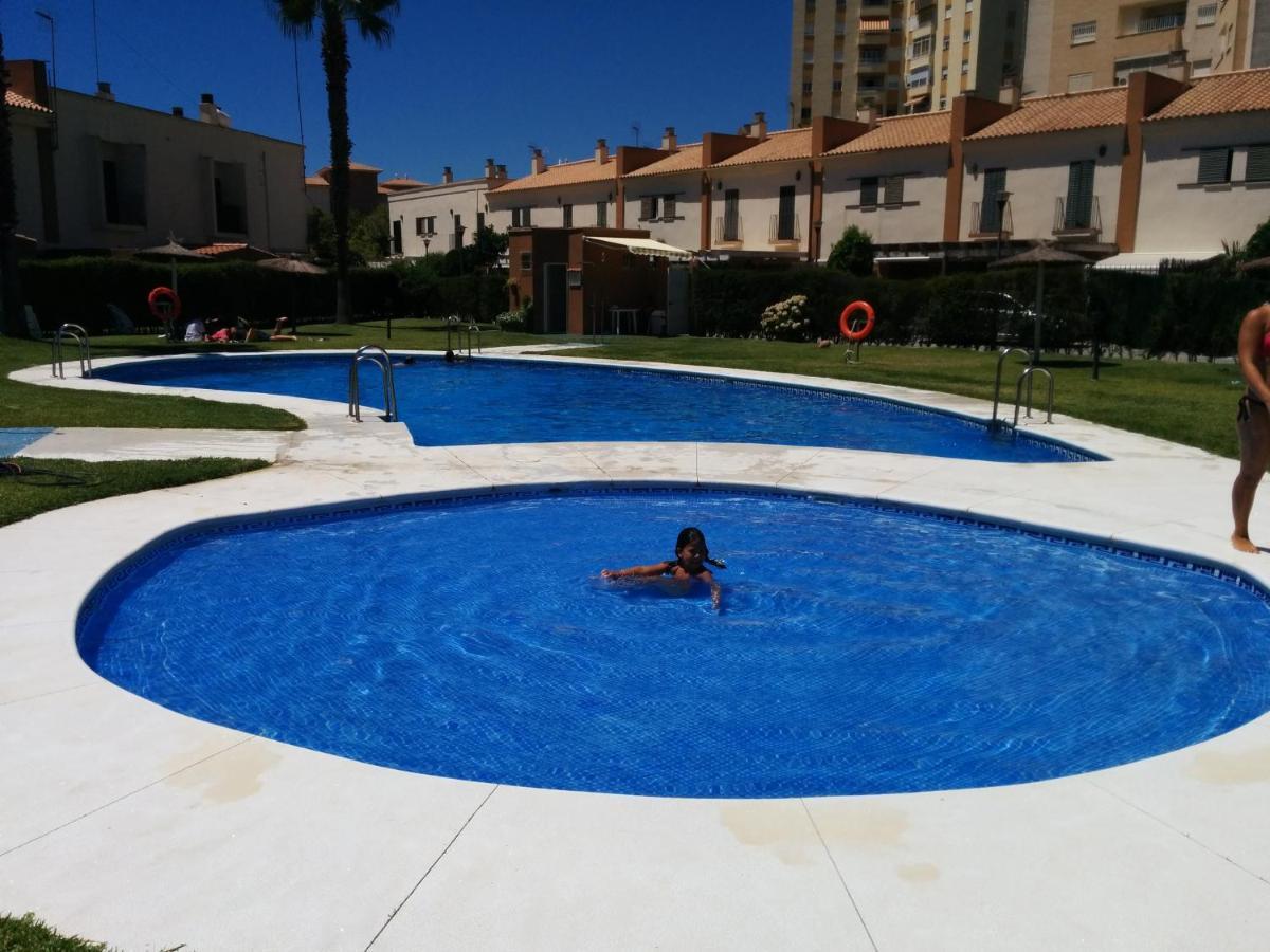 Estudio Con Piscina Y Garaje A 100 Mtr De La Playa Isla Cristina Eksteriør billede